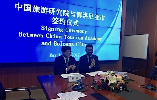博洛尼亚获”欢迎中国”认证 中欧旅游年续推认证标准