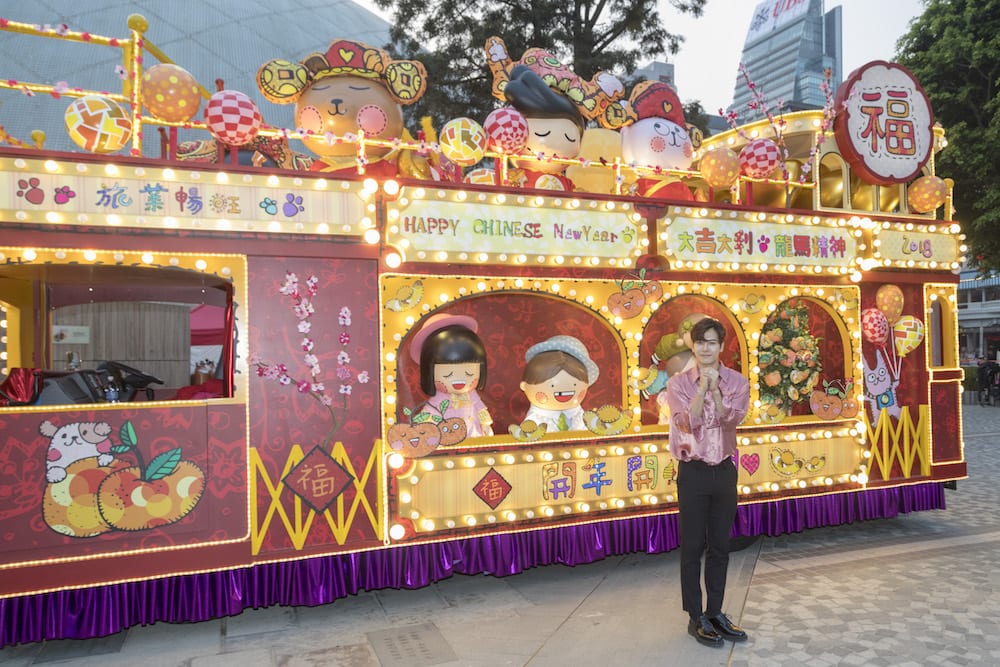 “香港旅游推广官” 艺人王嘉尔参与旅发局贺岁巡游