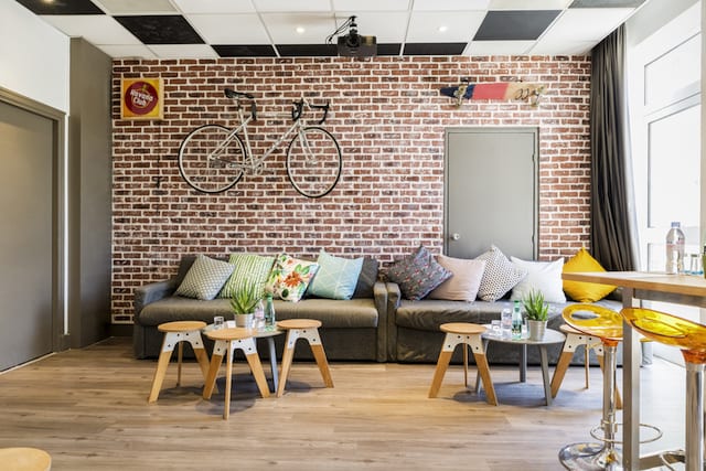 宜必思酒店面向千禧一代推出首个学生专享优惠活动