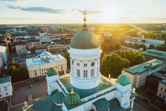 Helsingin kaupunki: tuomiokirkko. Kuva: Korppi Films Oy