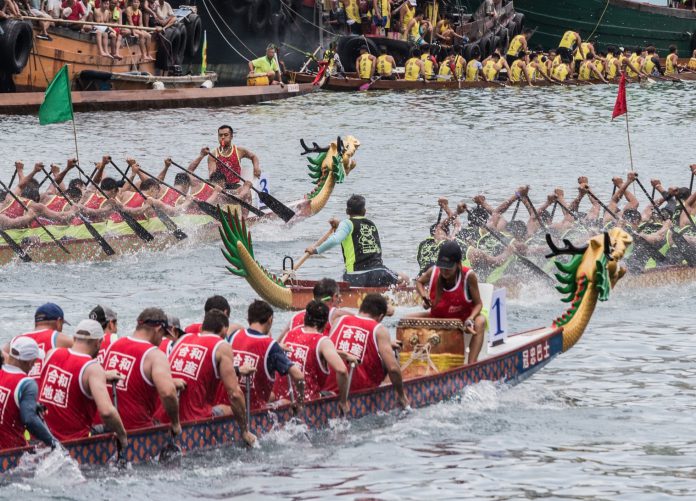 photo-1529547078401-761086c0a19b