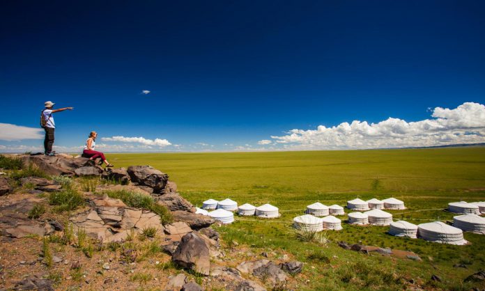 TCL-34 Travelers on hilltop_0