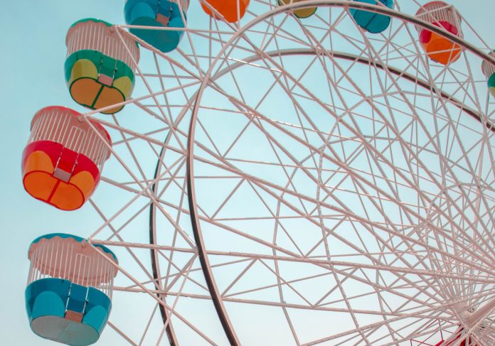 photo-1579598077850-c14478100ca4