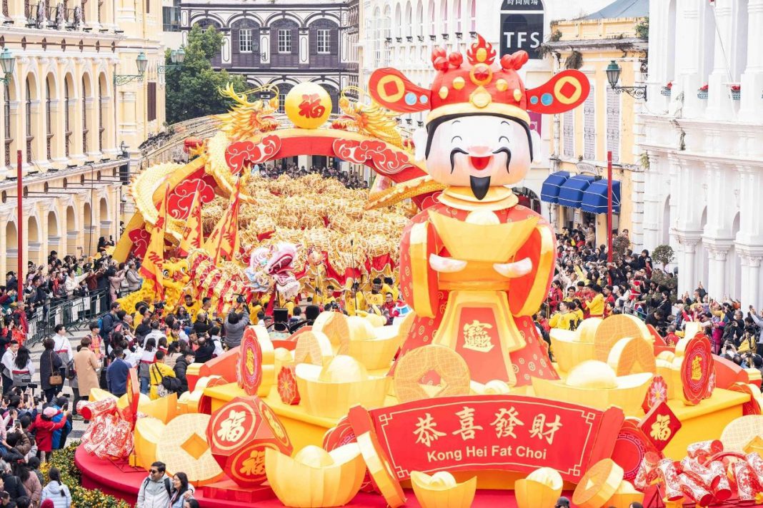 澳门春节日均入境旅客17万人次 接近2019年同期