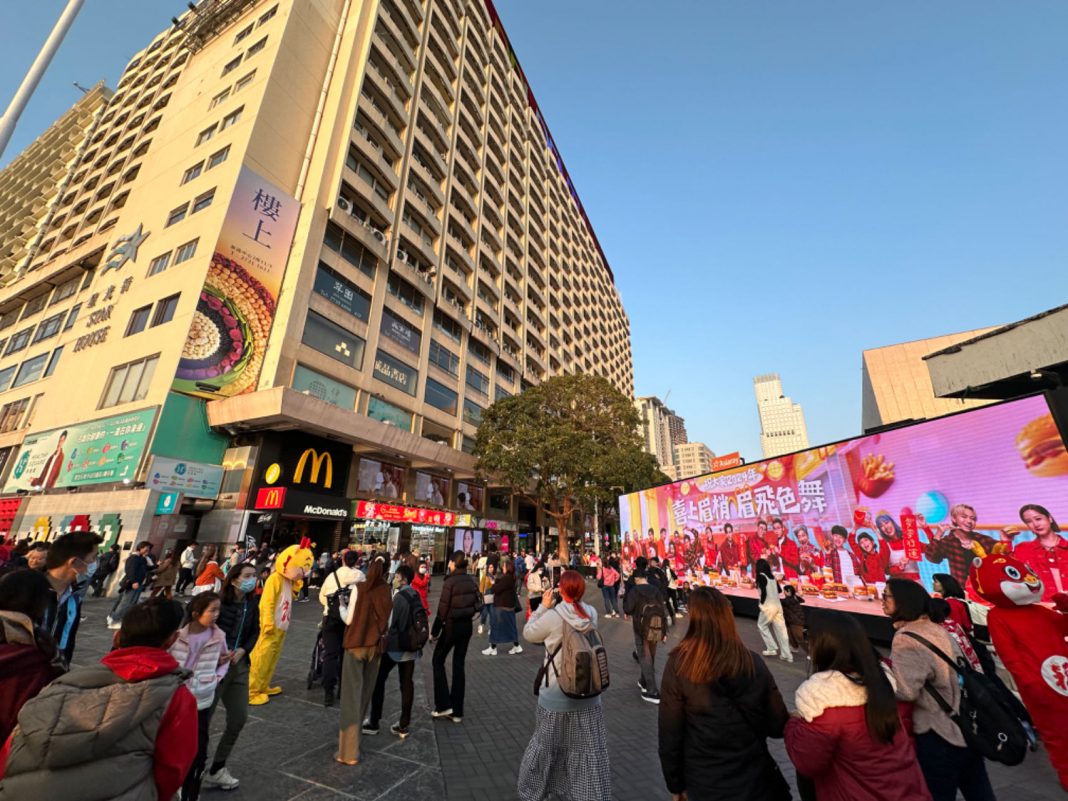 初一至初四75万人次访港 内地旅客超越2018年