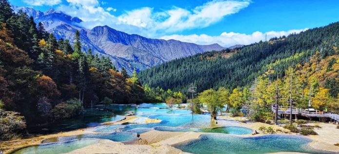 黄龙国家级风景名胜区1